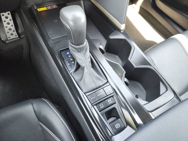 Used 2025 Toyota Camry SE FWD image 19