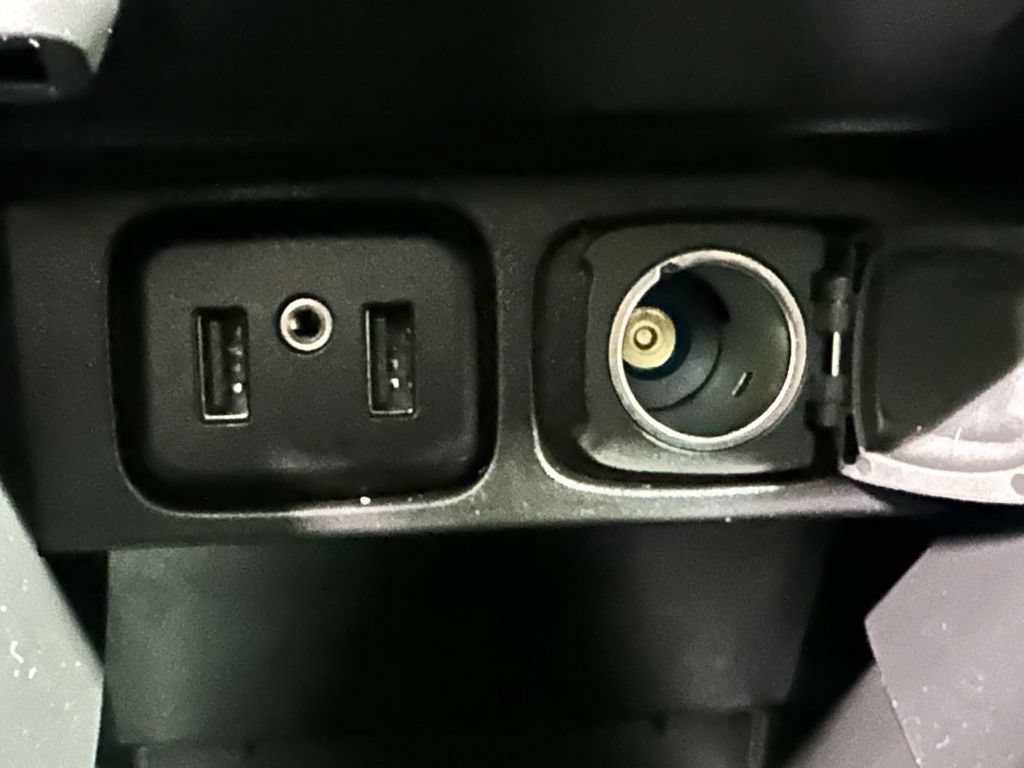 Used 2022 Buick Encore Preferred w/ Safety Package AWD/4WD image 24