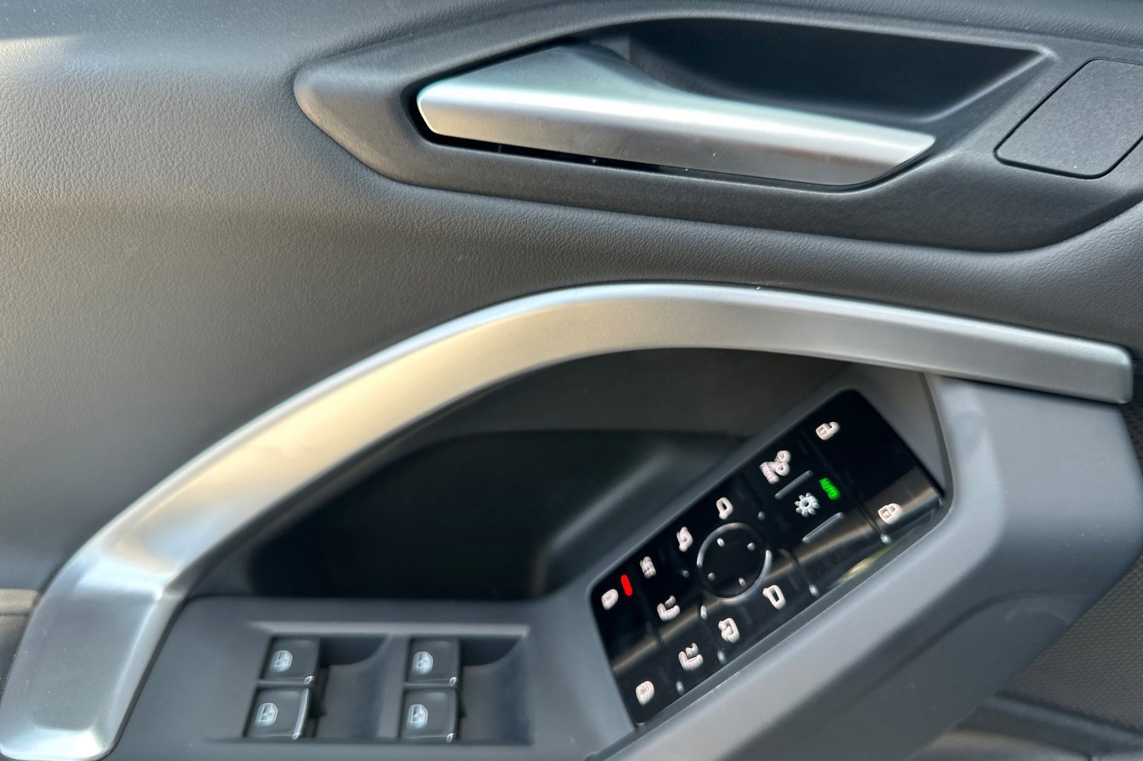 New 2025 Audi Q5 Premium Plus image 8