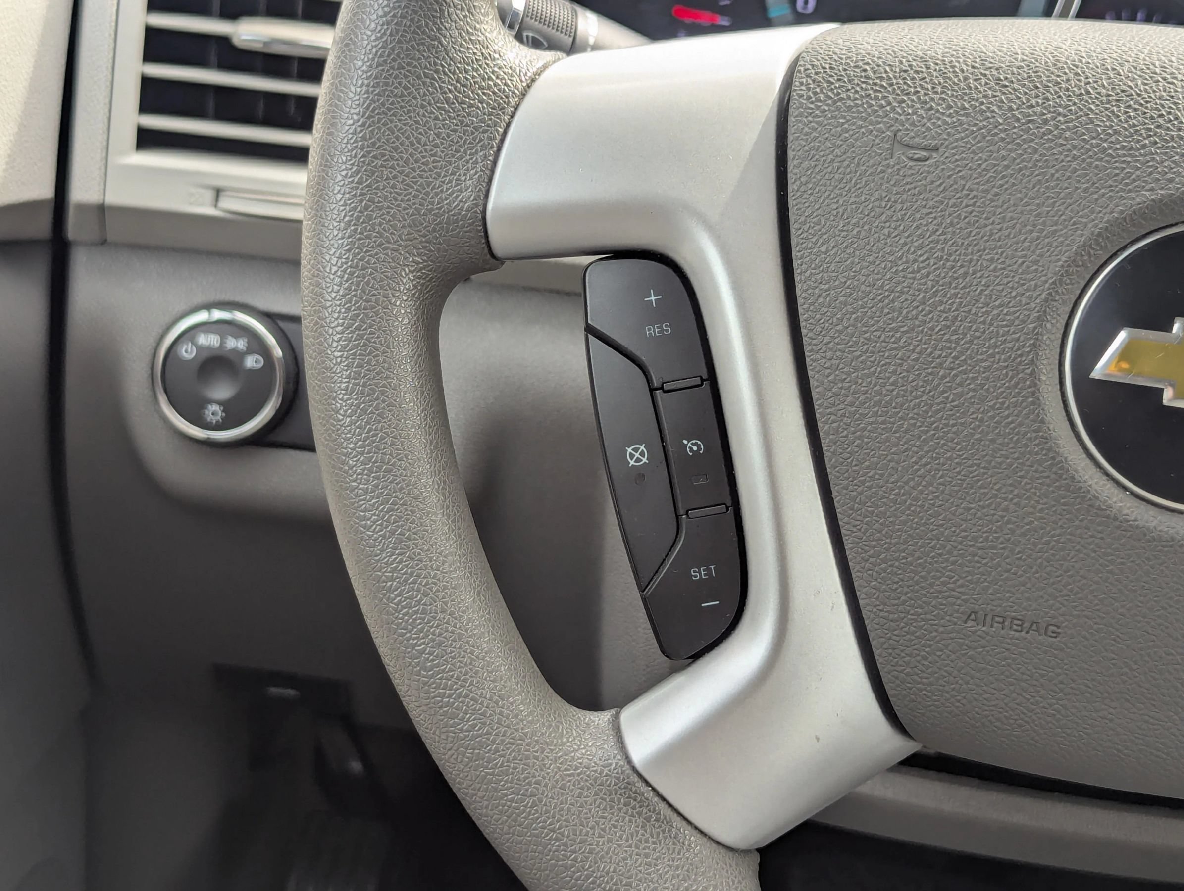 Used 2011 Chevrolet Traverse LS FWD image 18