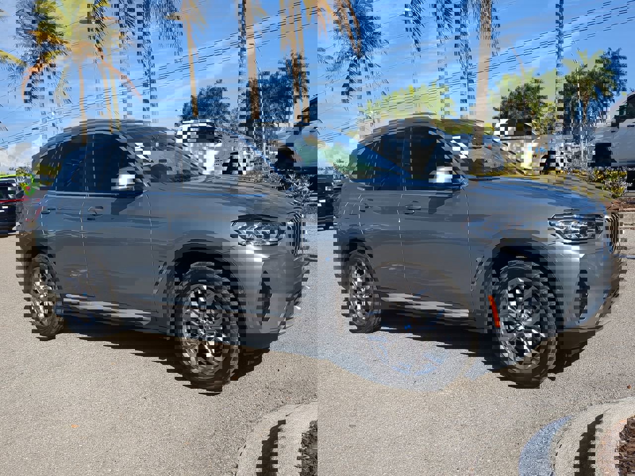 Used 2023 BMW X3 xDrive30i w/ Premium Package image 2