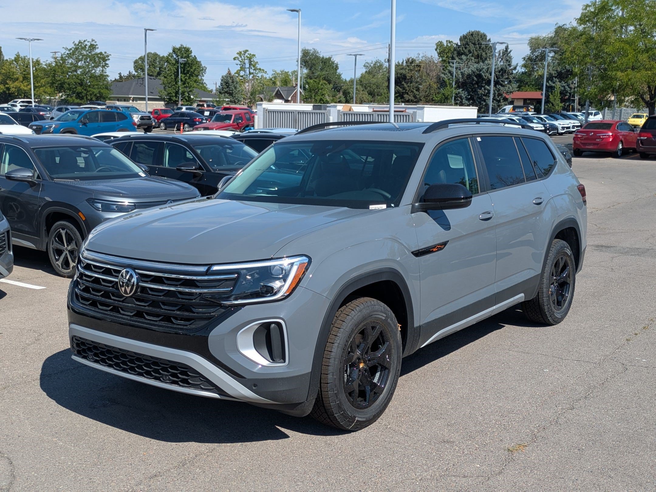 New 2026 Volkswagen Atlas Peak Edition AWD/4WD image 10