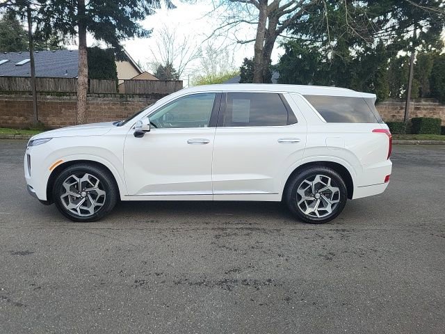 Used 2021 Hyundai Palisade Calligraphy image 2