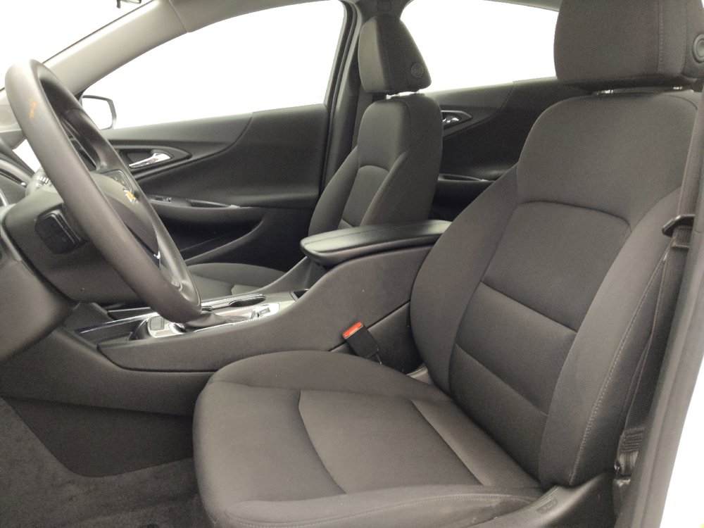 Used 2025 Chevrolet Malibu LT FWD image 17