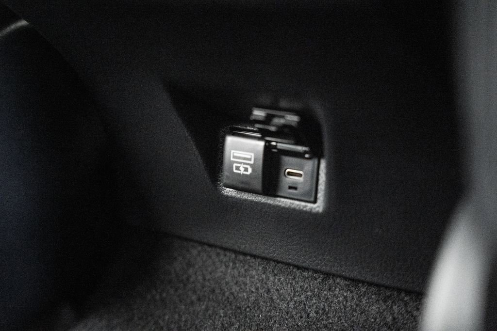 New 2026 Toyota Camry SE image 34