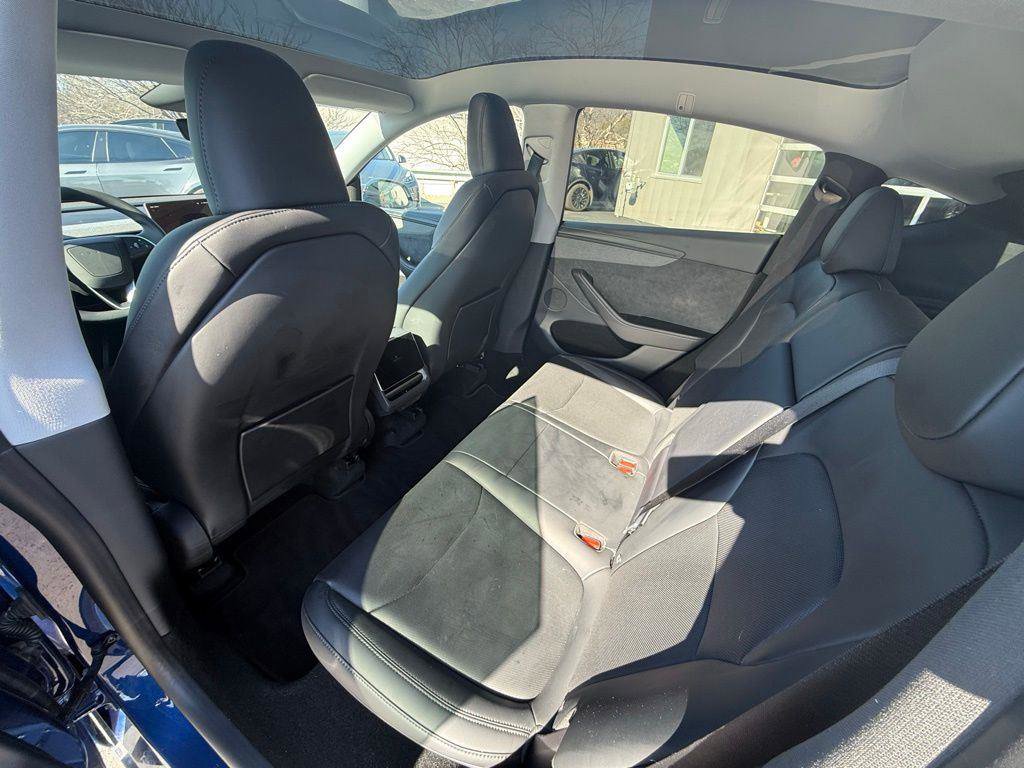 Used 2026 Tesla Model Y Long Range AWD/4WD image 13