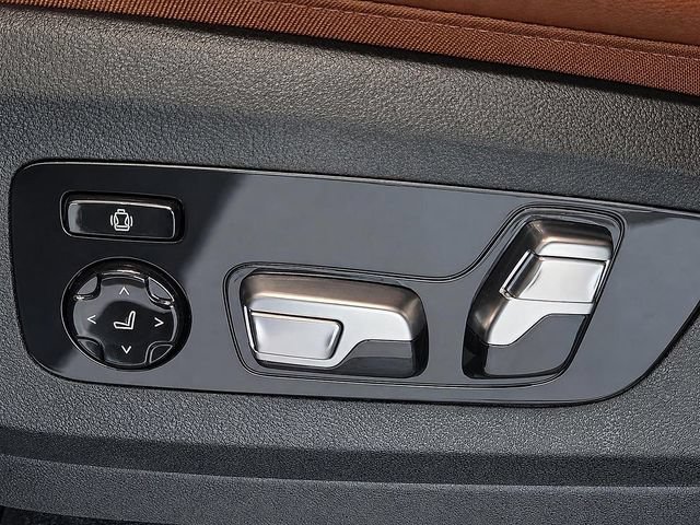New 2026 BMW ALPINA XB7 AWD/4WD image 18