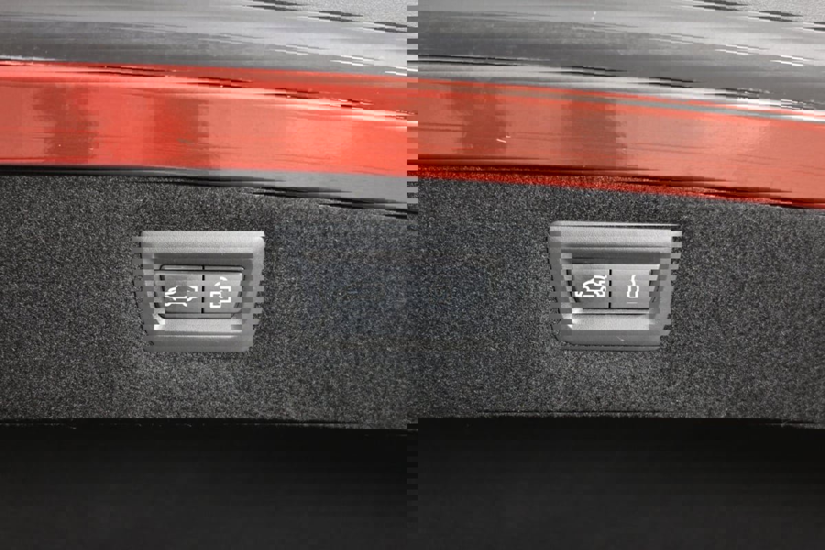 Used 2020 BMW M8 Competition image 39