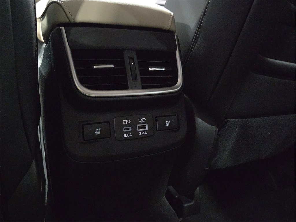 Used 2025 Subaru Outback Limited image 7