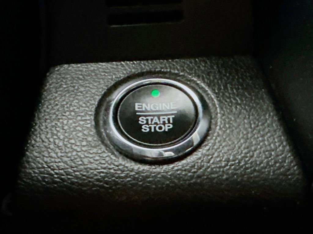 Used 2019 Ford F150 Platinum w/ Equipment Group 701A Luxury AWD/4WD image 28