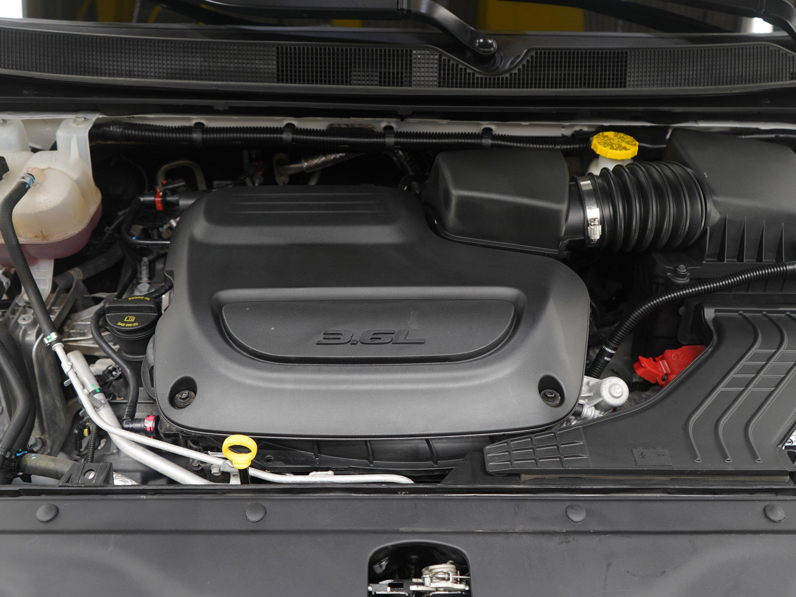 Used 2024 Chrysler Pacifica Limited image 30