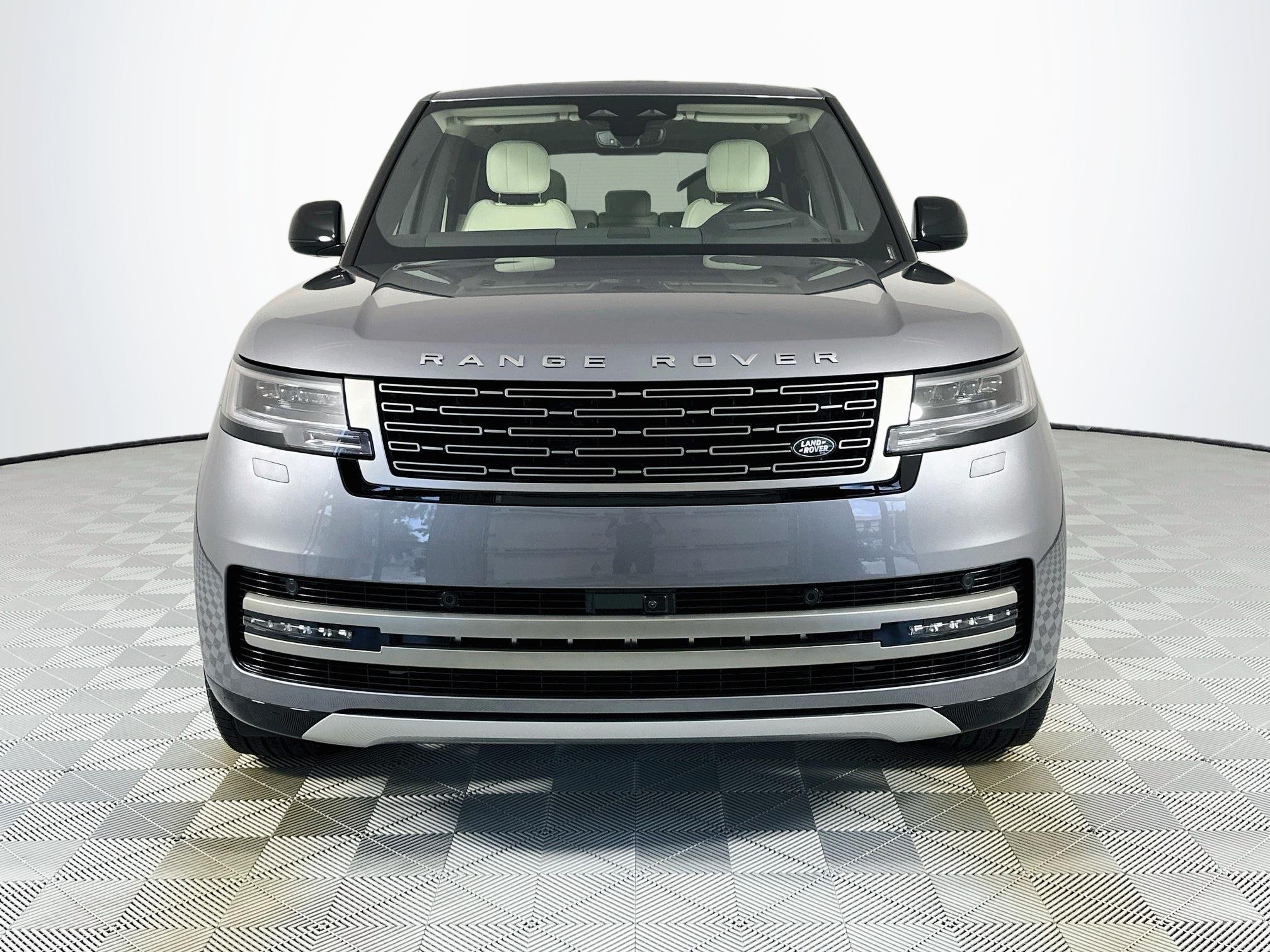 New 2026 Land Rover Range Rover SE AWD/4WD image 2