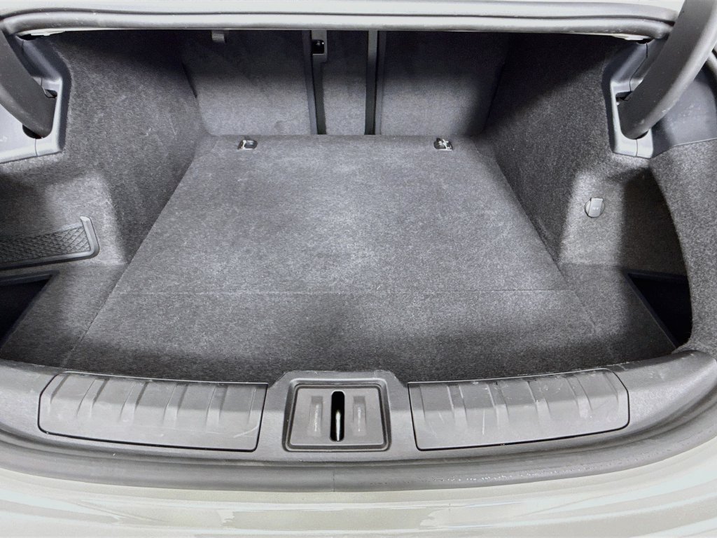 Certified 2024 Porsche Taycan RWD image 27
