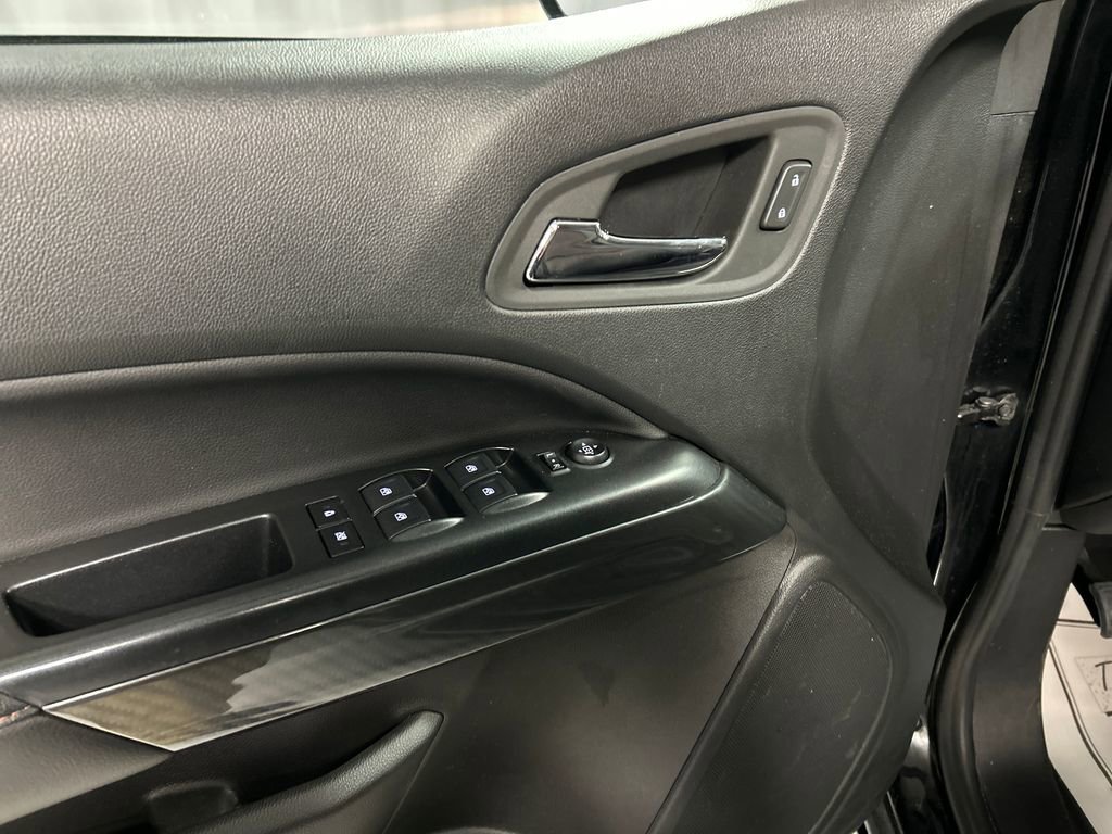 Used 2022 GMC Canyon AT4 image 14