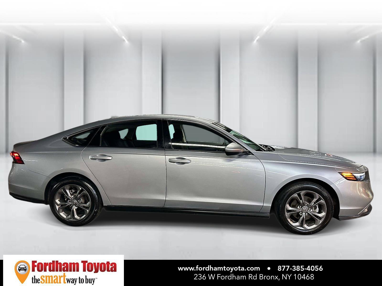 Used 2023 Honda Accord EX image 2