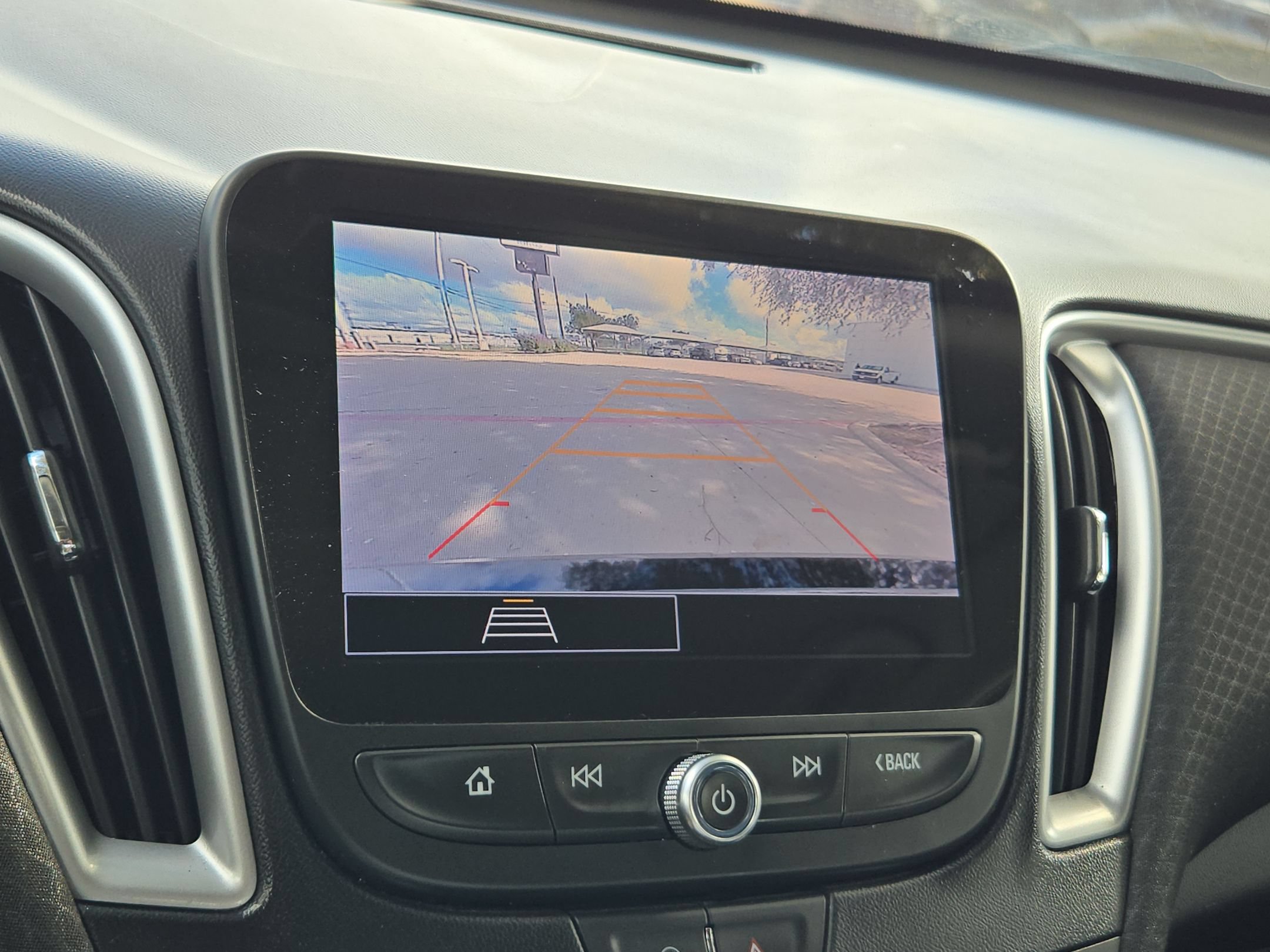 Certified 2025 Chevrolet Malibu LT FWD image 16