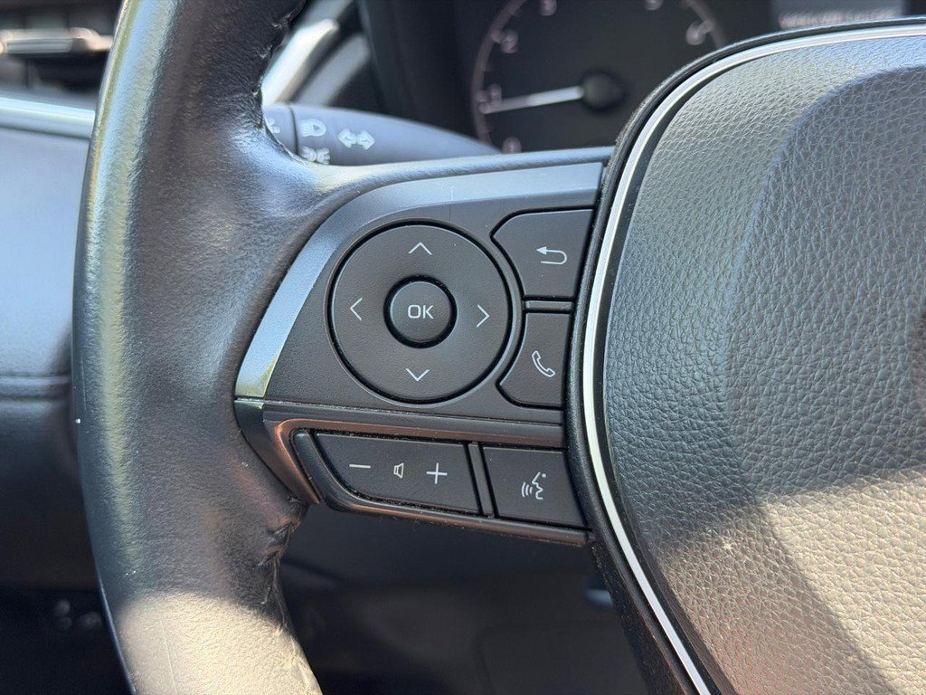 Used 2023 Toyota Corolla Cross LE w/ Moonroof Package image 17