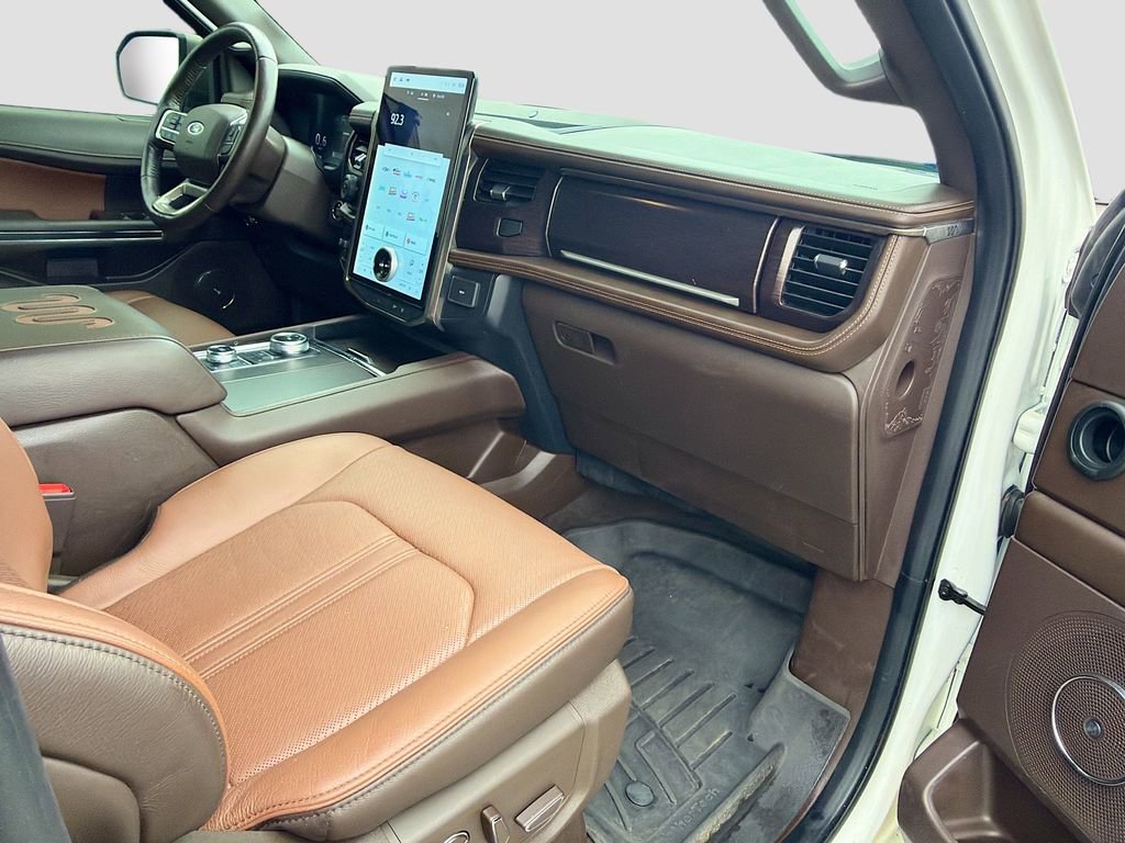 Used 2022 Ford Expedition King Ranch image 15