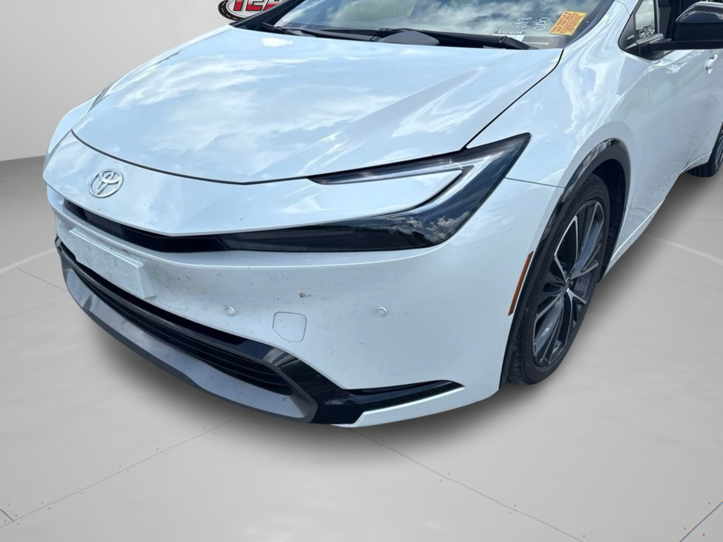Certified 2024 Toyota Prius XLE FWD image 33