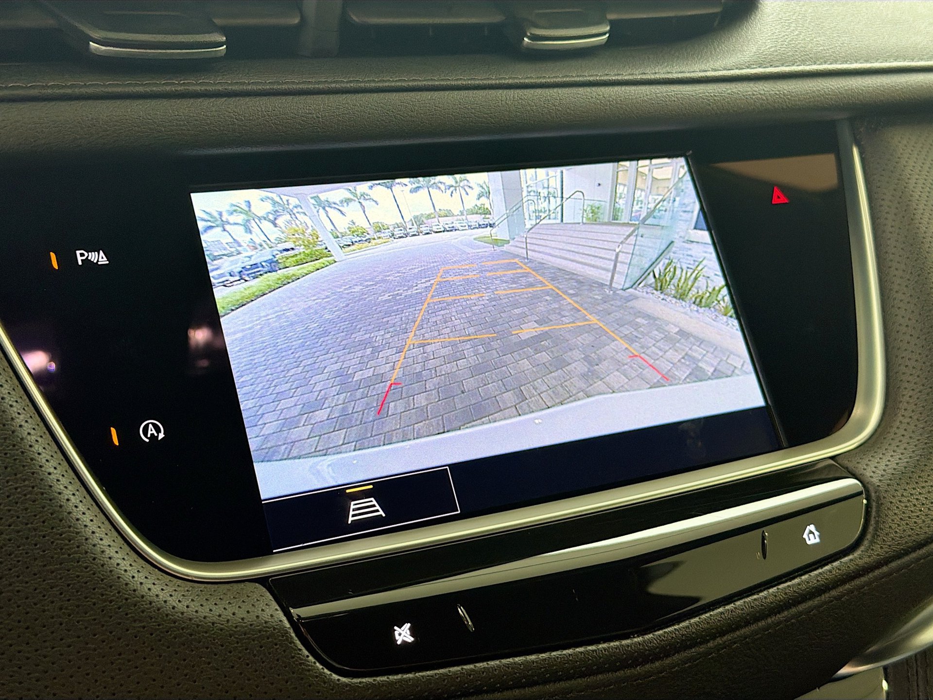 Certified 2023 Cadillac XT5 Luxury FWD image 33