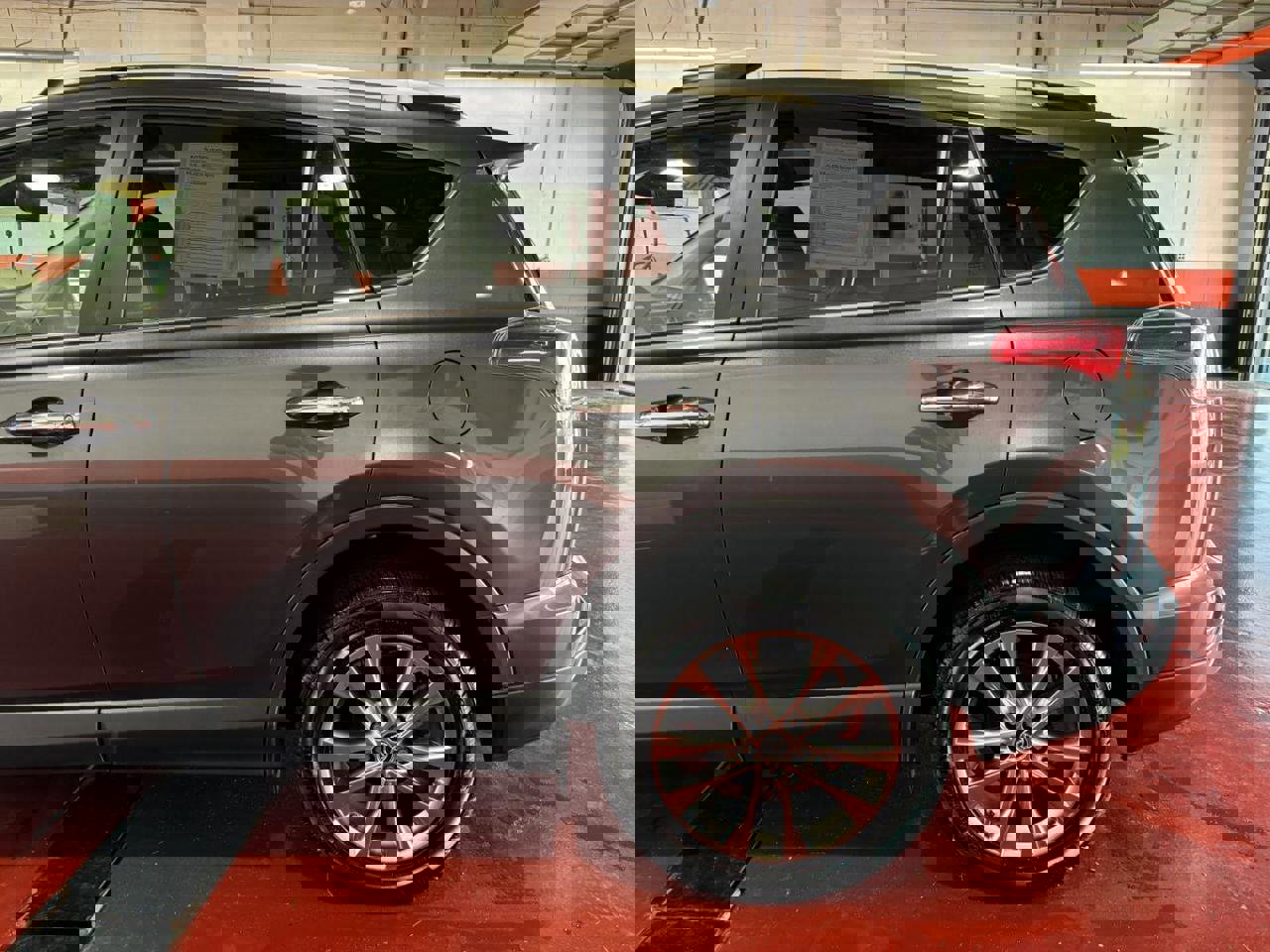 Used 2016 Toyota RAV4 Limited image 10