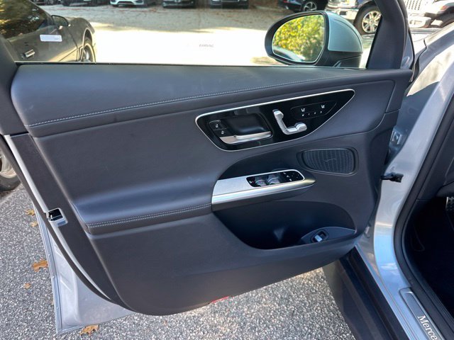 Used 2026 Mercedes-Benz GLC 300 4MATIC image 13