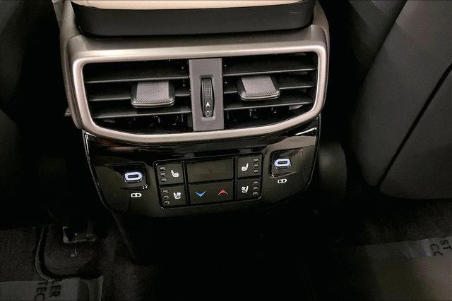 Used 2024 Lexus RX 350 w/ Convenience Package image 32
