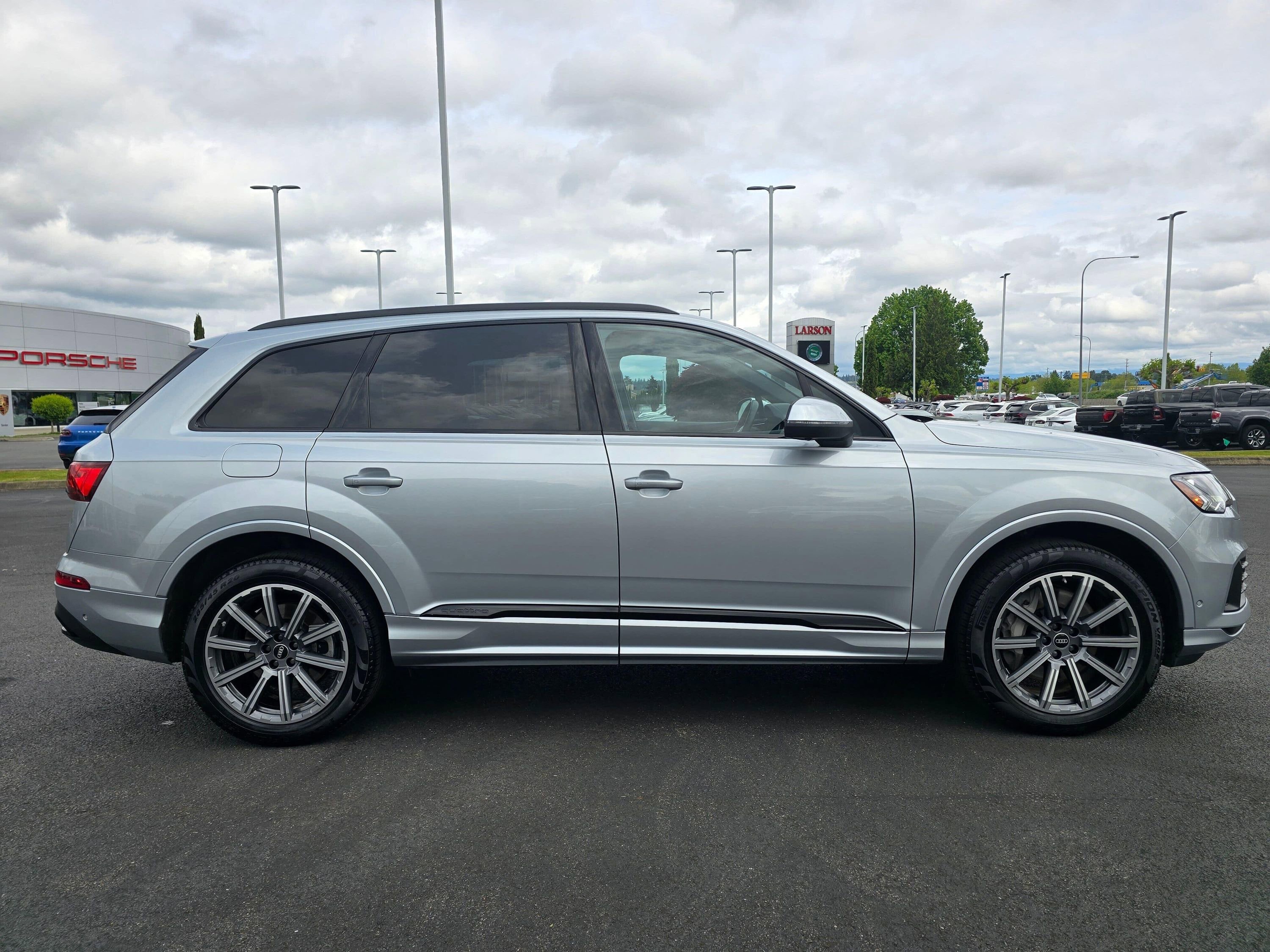 Used 2023 Audi Q7 2.0T Premium Plus AWD/4WD image 6