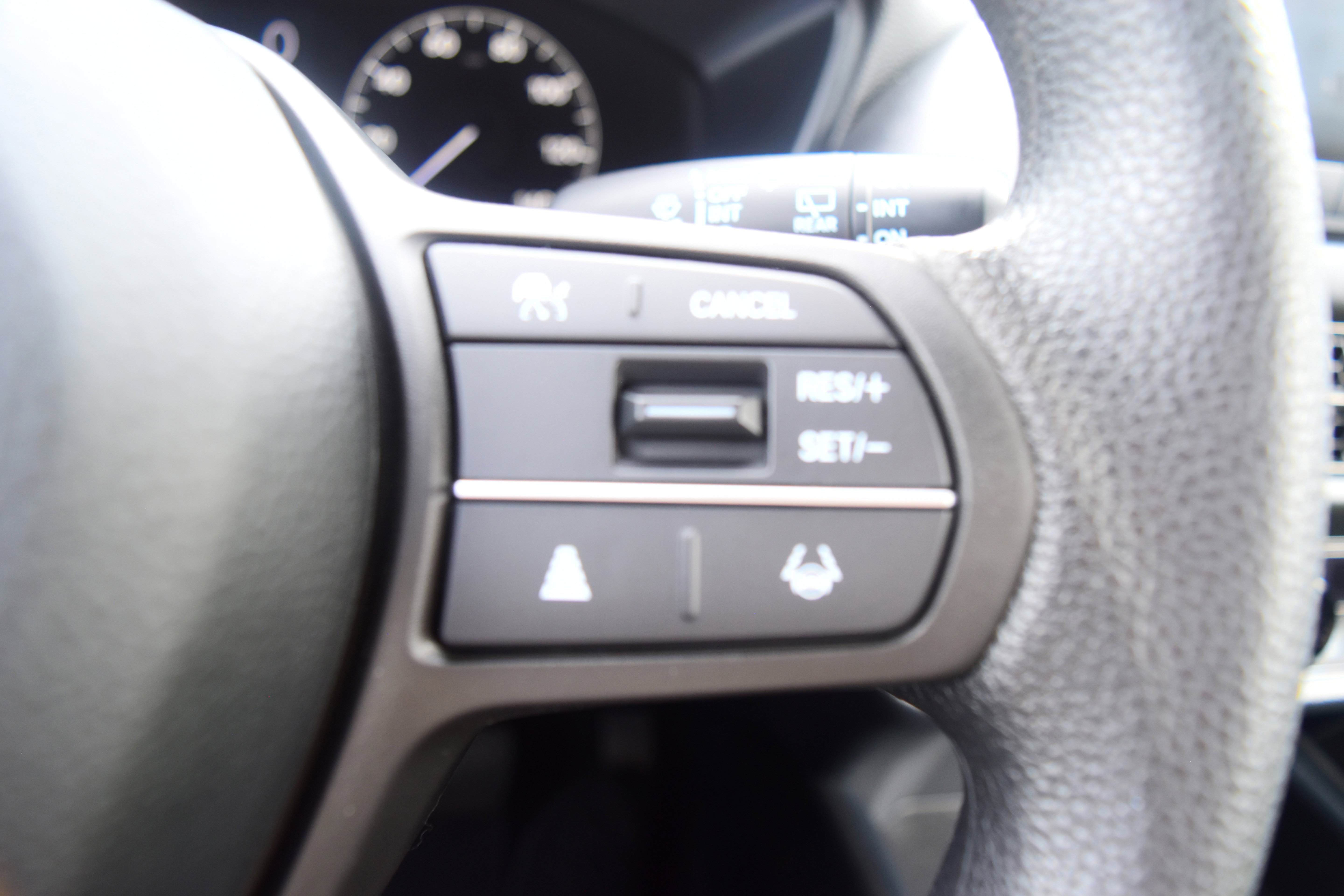 Certified 2023 Honda HR-V LX image 18