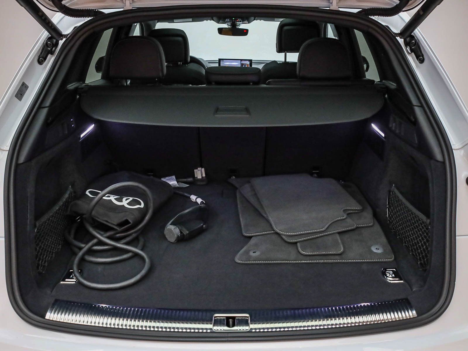 Used 2024 Audi Q5 e Premium Plus image 28