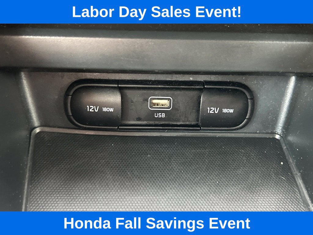 Used 2024 Kia Soul LX w/ Option Group 015 FWD image 27