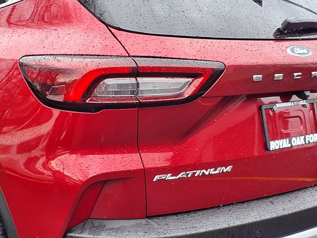 Used 2023 Ford Escape Platinum w/ Premium Technology Package image 25