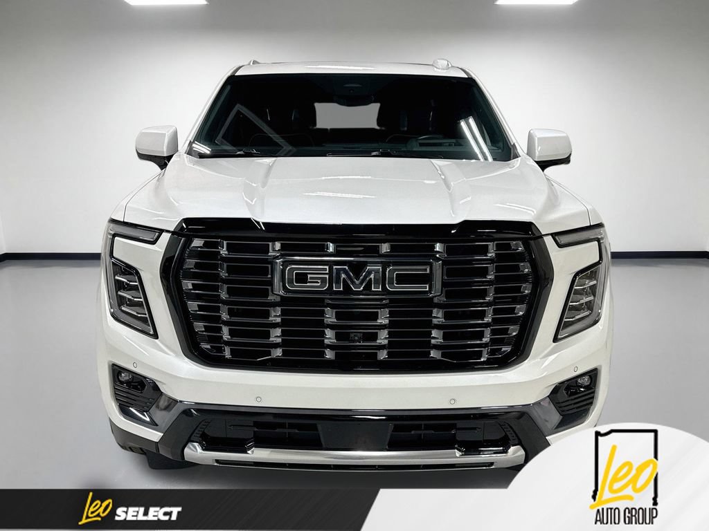 Used 2025 GMC Yukon Denali Ultimate AWD/4WD image 2