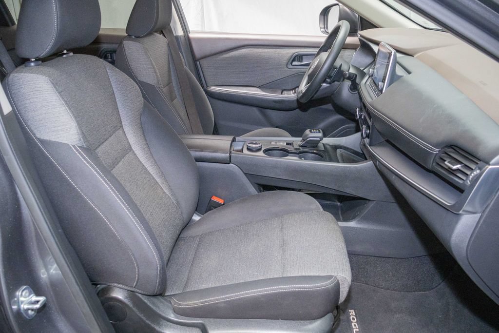 Used 2021 Nissan Rogue S AWD/4WD image 14