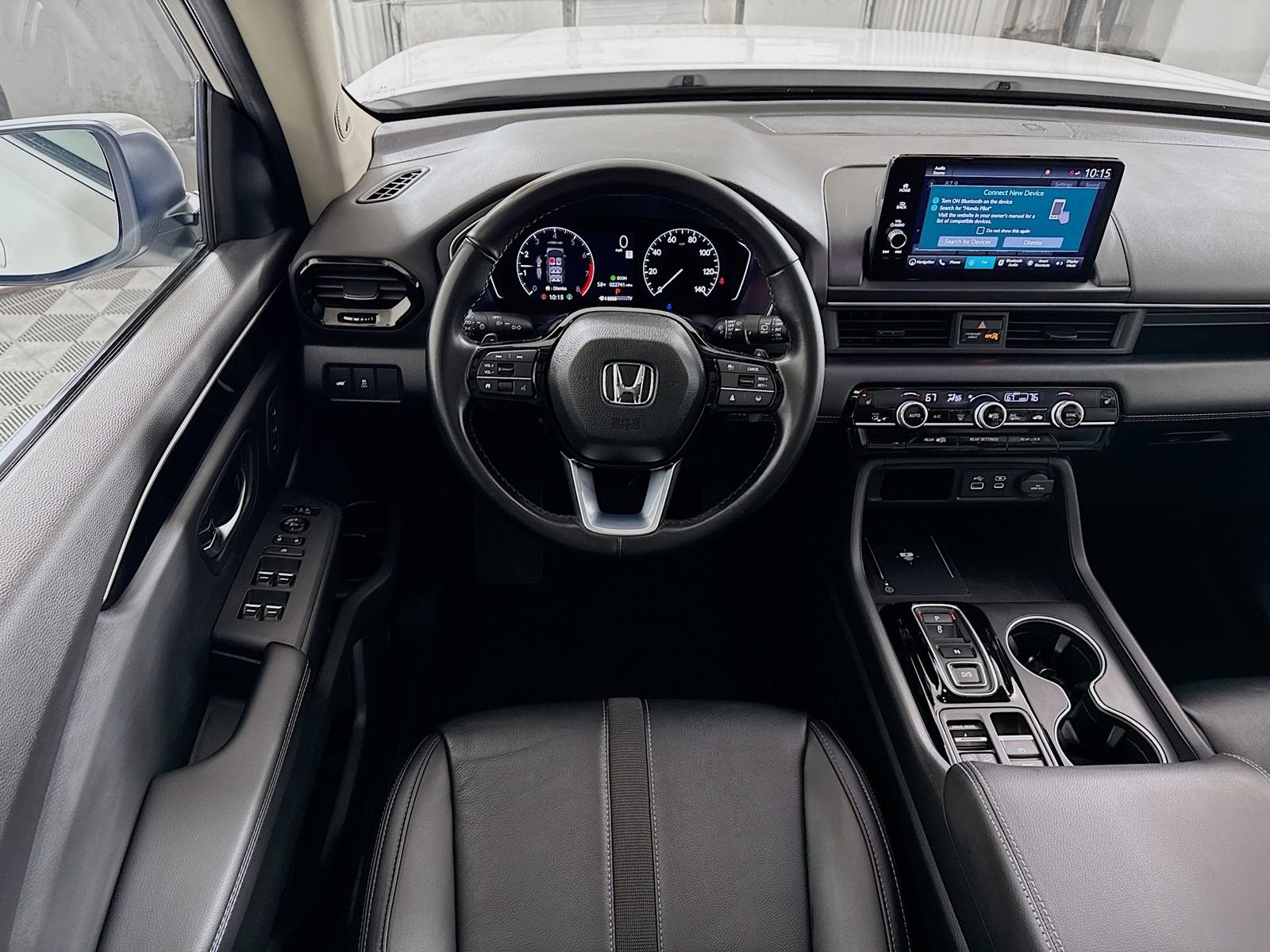 Used 2023 Honda Pilot Touring image 12