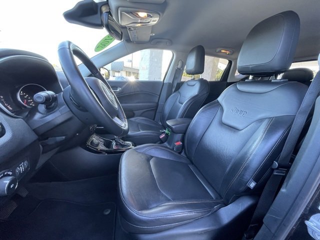 Used 2018 Jeep Compass Limited image 12