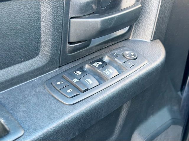 Used 2017 RAM 1500 Express image 16