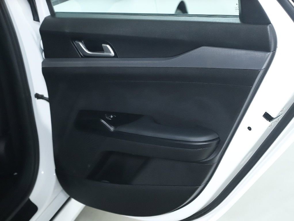 Used 2023 Kia K5 GT-Line image 33