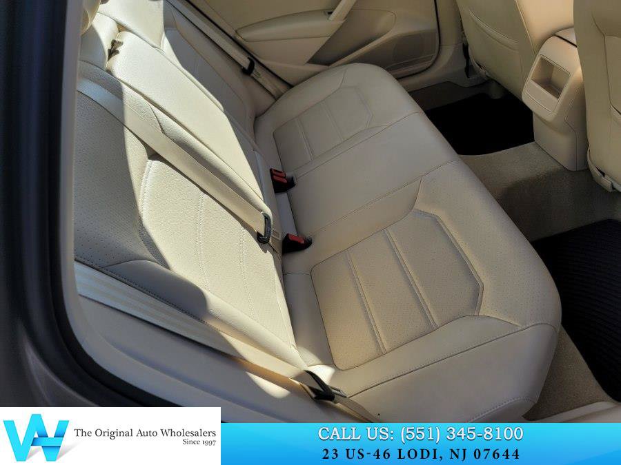 Used 2015 Volkswagen Passat 1.8T Limited Edition FWD image 18