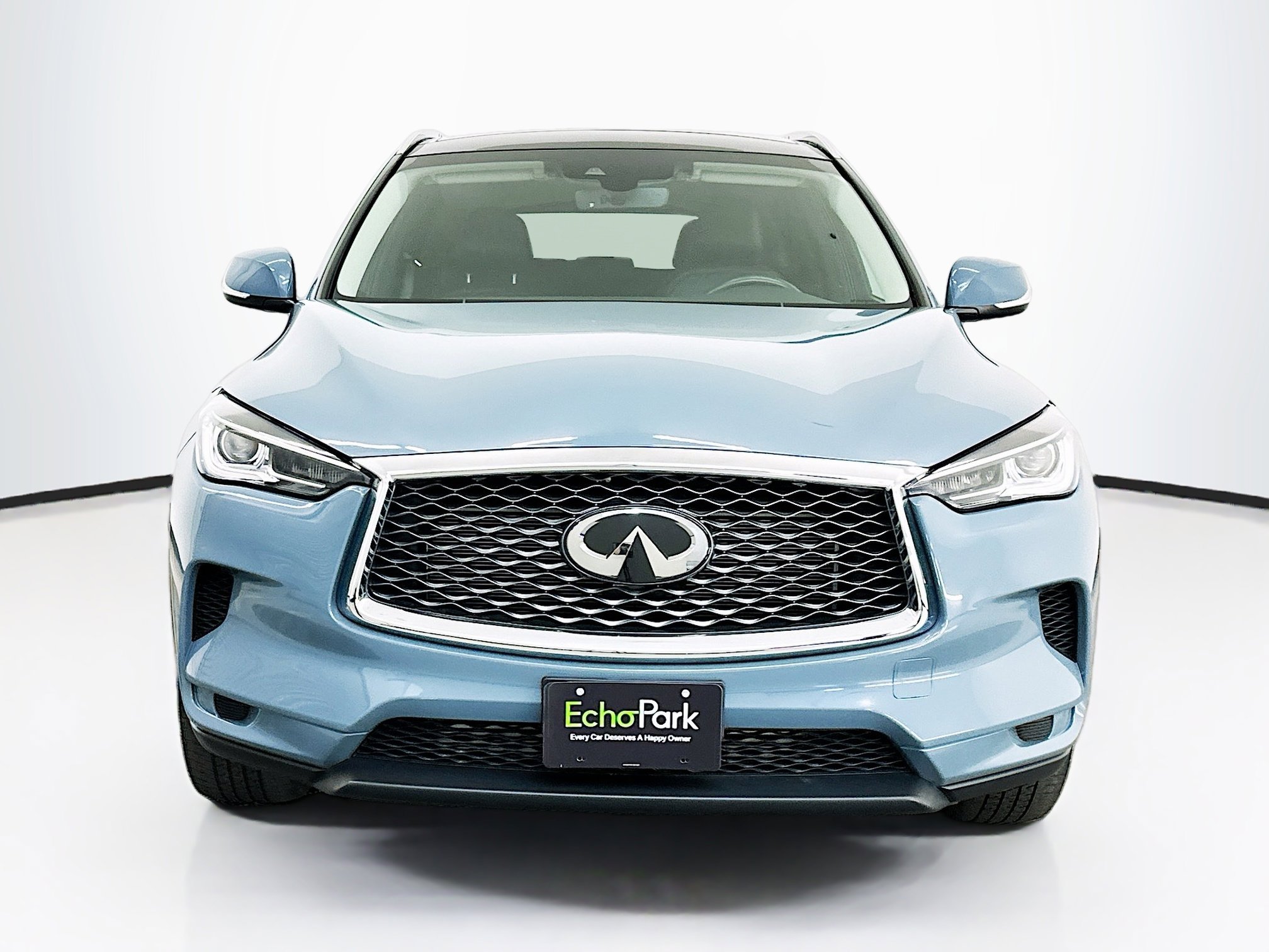 Used 2023 INFINITI QX50 Luxe AWD/4WD image 2