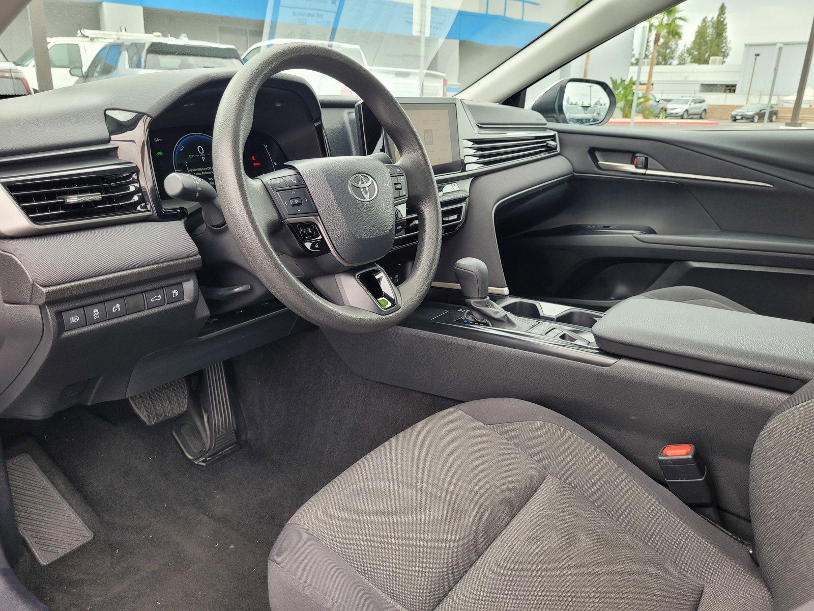 Used 2025 Toyota Camry LE FWD image 9