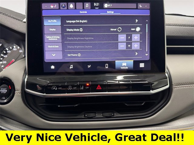 Used 2022 Jeep Compass Limited image 13