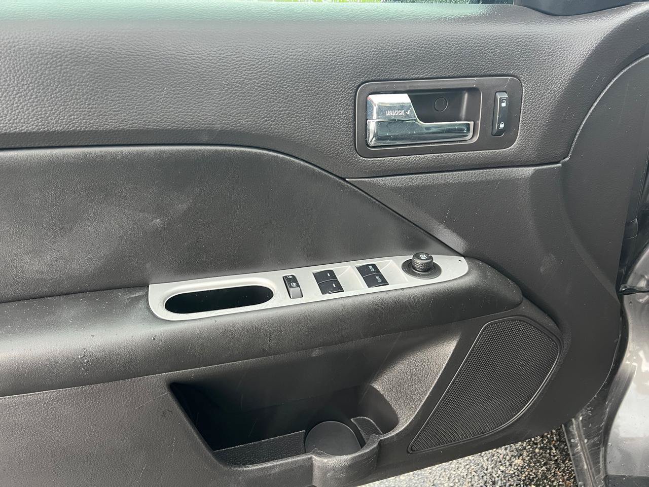 Used 2011 Mercury Milan Premier FWD image 18