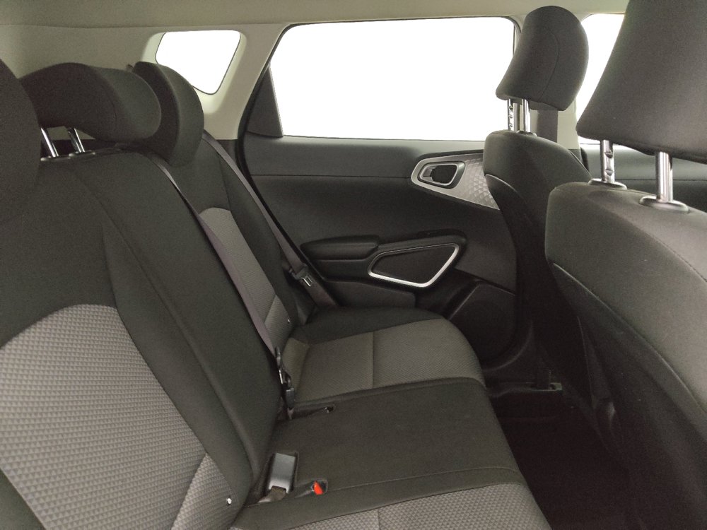 Used 2020 Kia Soul LX FWD image 19