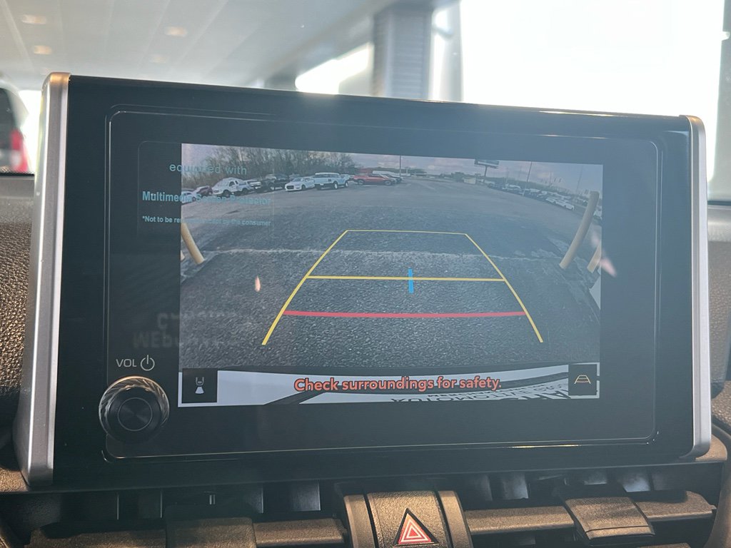 Used 2025 Toyota RAV4 LE image 29