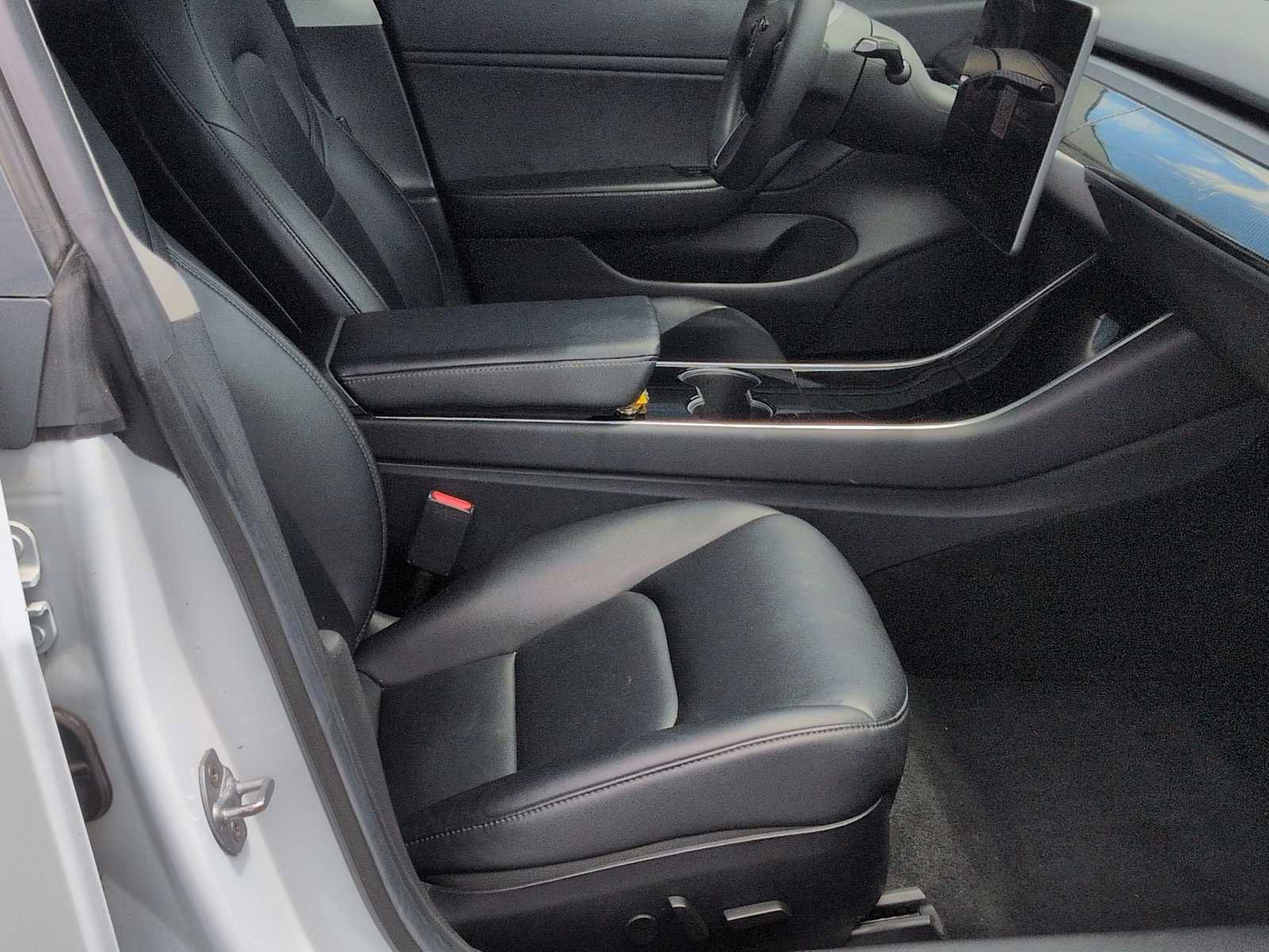 Used 2019 Tesla Model 3 Standard Range Plus RWD image 23