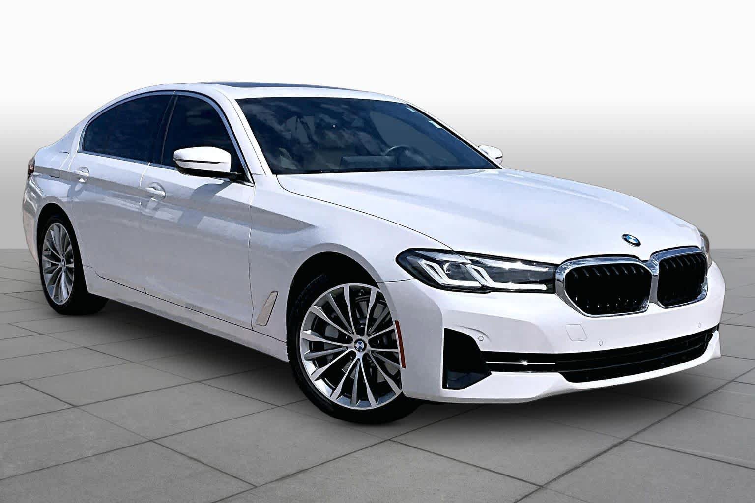 Used 2023 BMW 530i xDrive w/ Premium Package AWD/4WD image 3