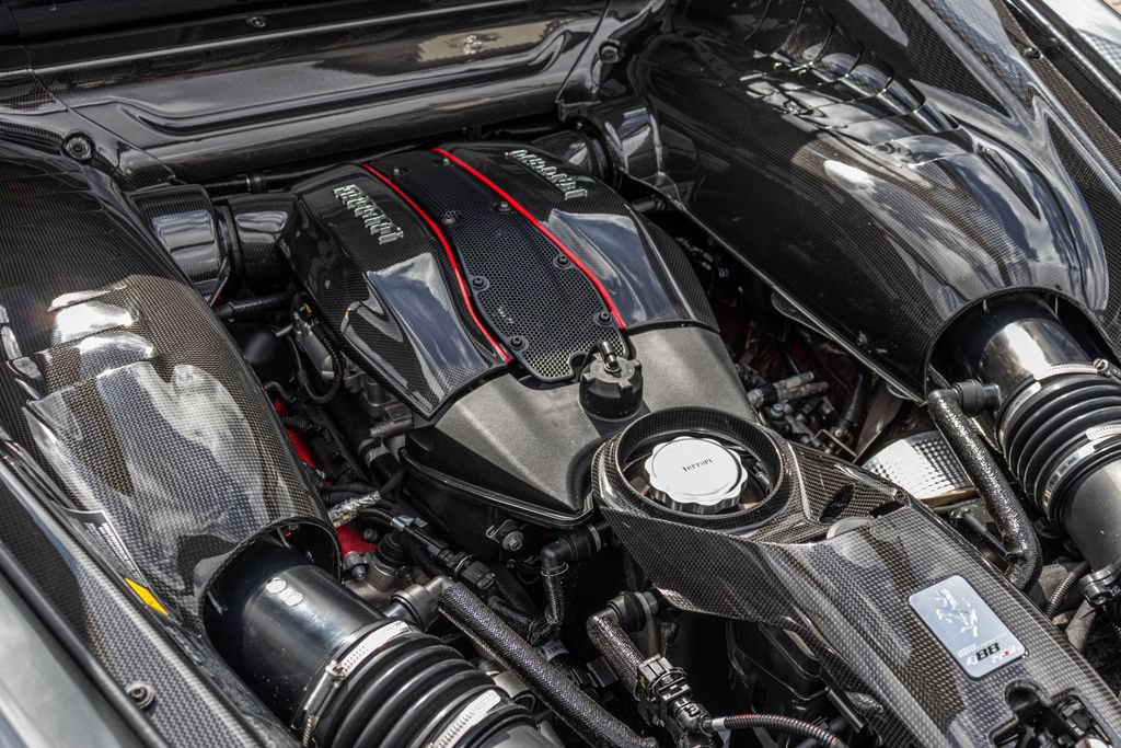 Certified 2019 Ferrari 488 Pista Coupe RWD image 59