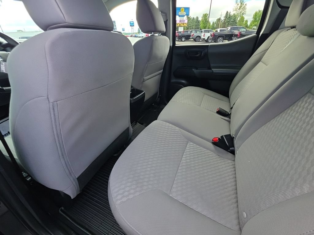 Used 2023 Toyota Tacoma SR AWD/4WD image 16