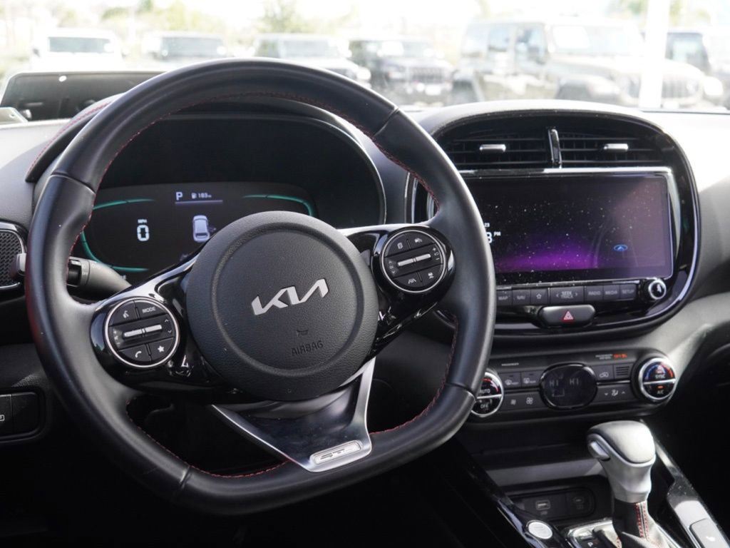 Used 2023 Kia Soul GT-Line w/ GT-Line Technology Package image 28